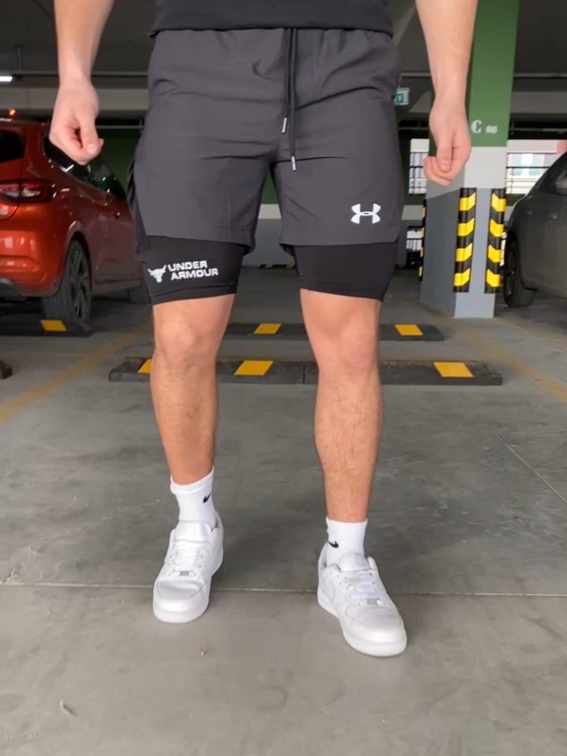 UA Pro Taytlı Şort